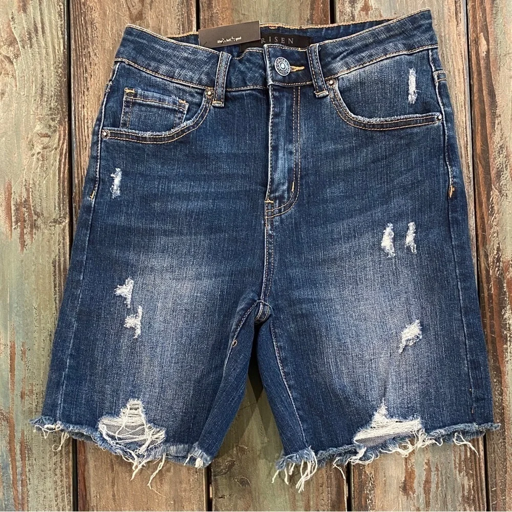 Risen NWT Alaina High Waist Distressed Long Denim Shorts Womens Size Small New